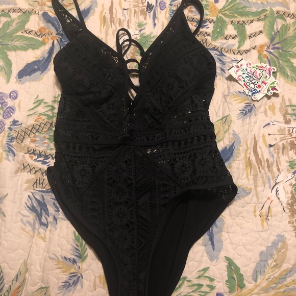Nordstrom bathing suit Paid $118 - Picture 3 of 3